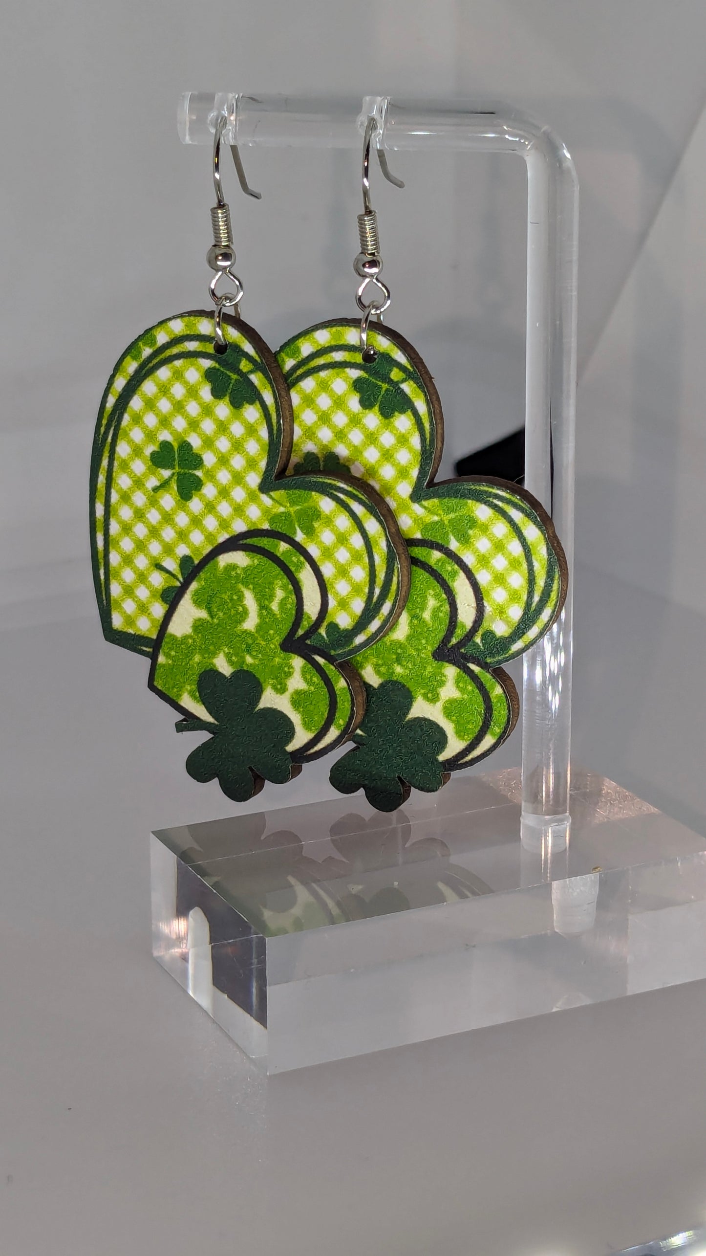 Entwined Shamrock Hearts